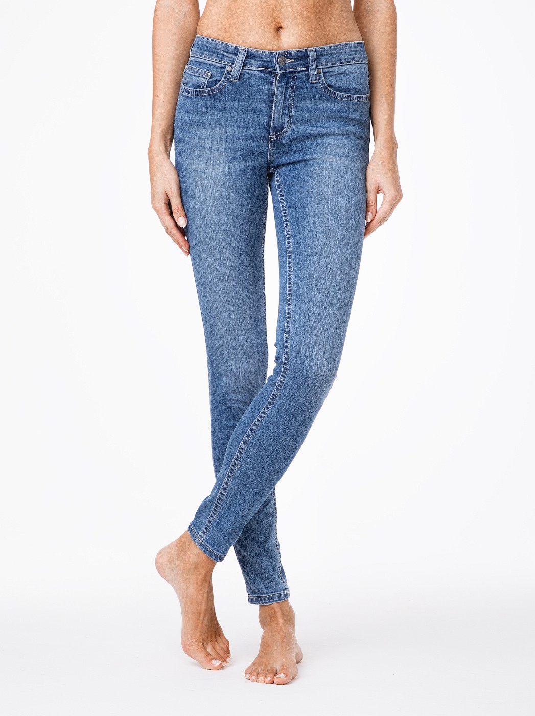 Моделирующие джинсы Skinny со средней посадкой